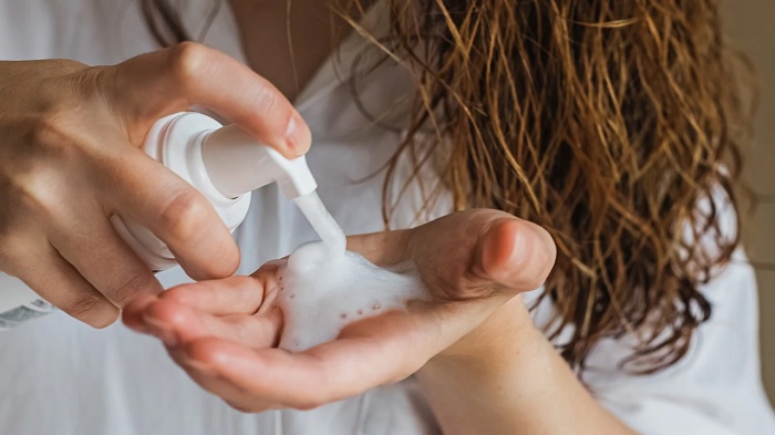 نگهداری از موهای فر