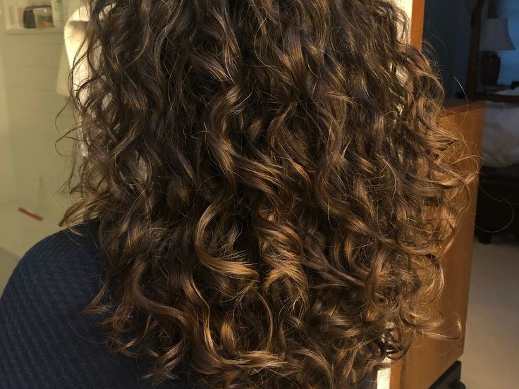 رنگ موی ترند برای موی فر